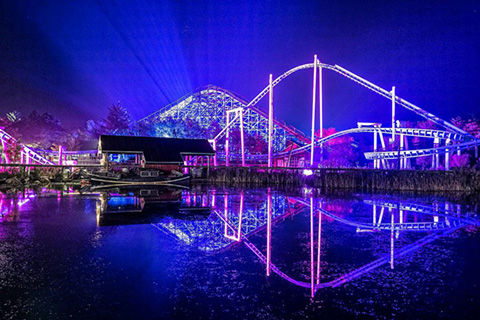 The amusement park presented an impressive outdoor lighting installation after sunset