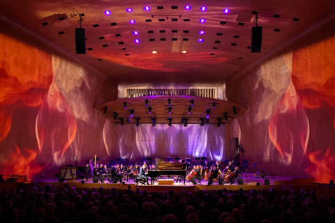 The 90-minute orchestral performance immersed the audience in a ‘visual flow’