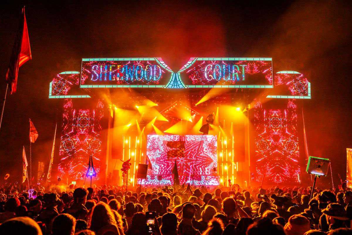 The Sherwood Court stage featured a massive canvas of LED screens