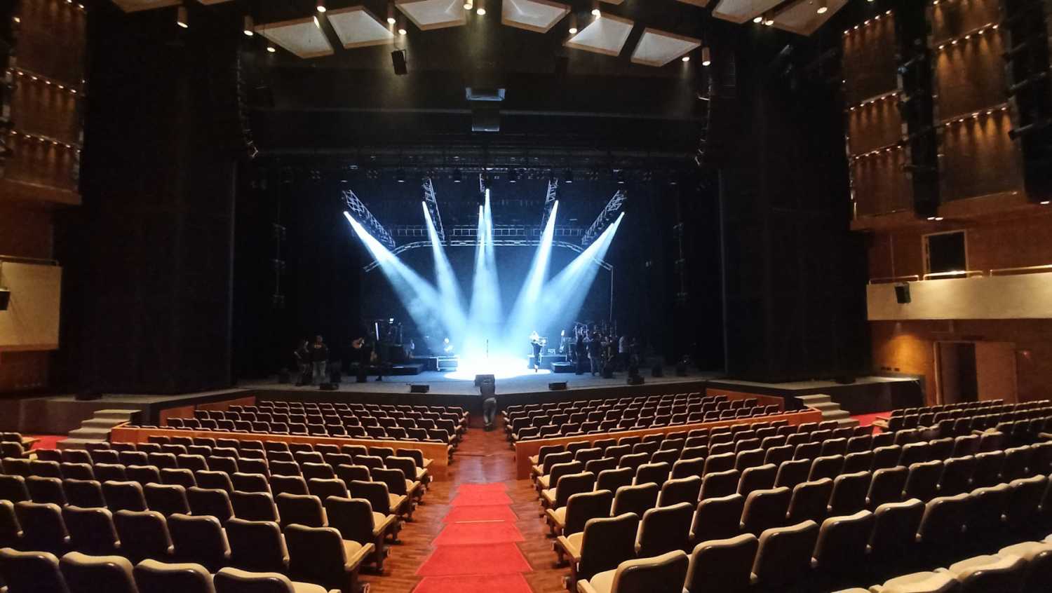 The concerts were staged at the Ríos Reina Hall of the Teresa Carreño Theater