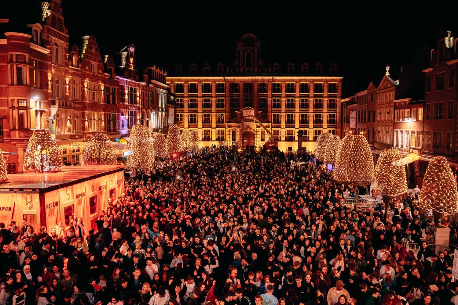 Party time in Leuven town square (photo: Mathias Roelants)