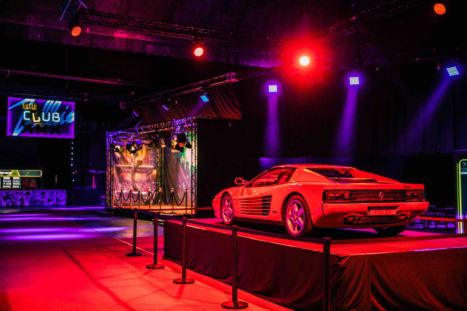 The scene was set on entry with Zillion eye-catchers, video clips from the film, and a Ferrari as a central feature in the foyer (© Frank Lambrechts/ Picturesk)