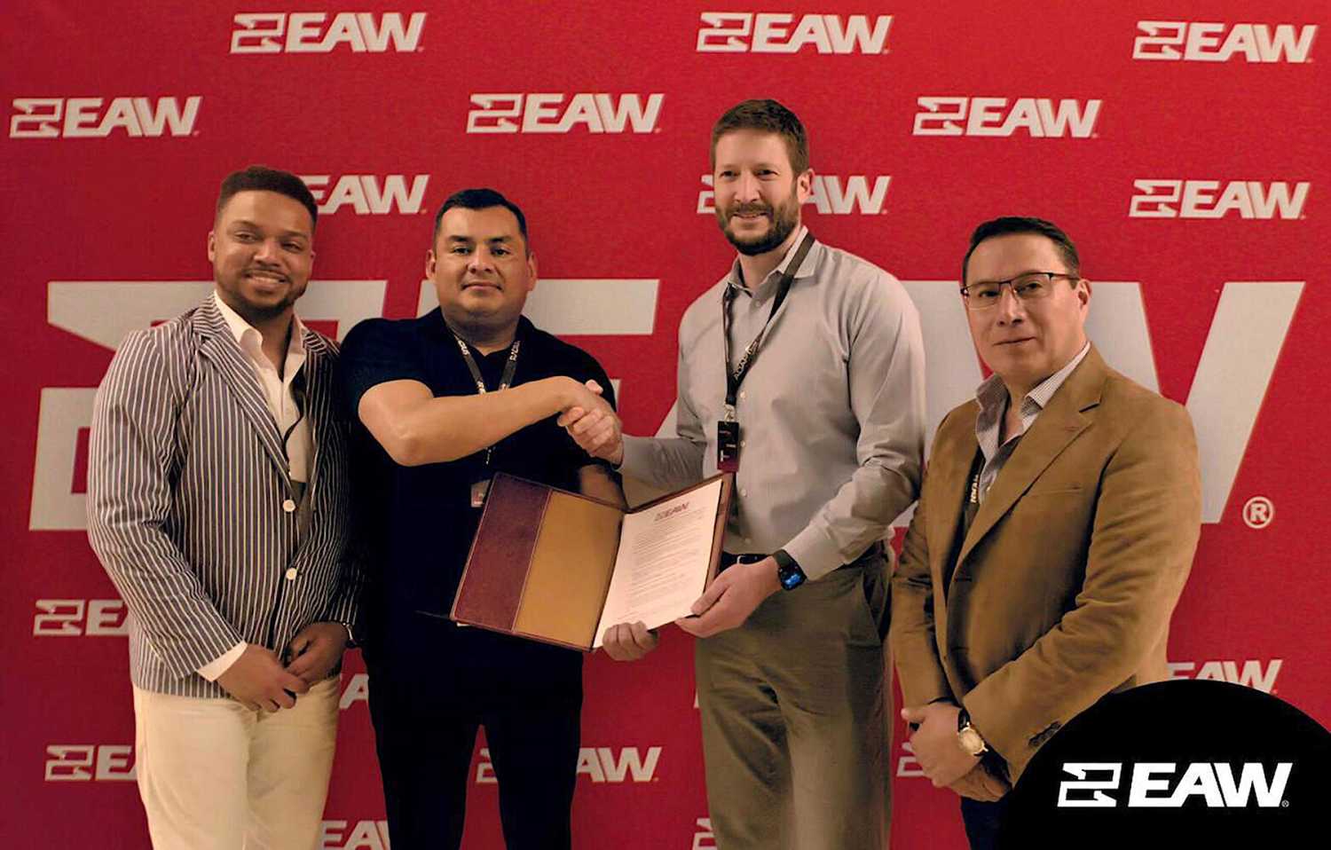Orlando Rosario, EAW sales; Martín Márquez, CEO of IKA; TJ Smith, president of EAW; Rafael Covarrubias, EAW regional sales manager LATAM