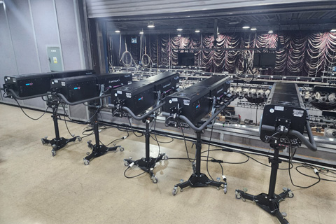 The Arthur LT 800W LED followspots will primarily be used on SBS's flagship K-pop programme SBS Inkigayo