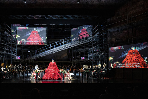 Winner of the Opus 2023: The Pandaemonium integrates the audience into the performance (photo: Sebastian Hannak)