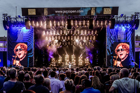 Around 50,000 visitors experienced performances by Melody Gardot, Deep Purple, Grace Jones, Die Fantastischen Vier, Joss Stone and Simply Red (photo: Matthias Halbweis)