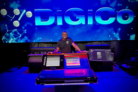 Aaron King with his new DiGiCo Quantum 225 and DWR’s Kyle Robson (left)