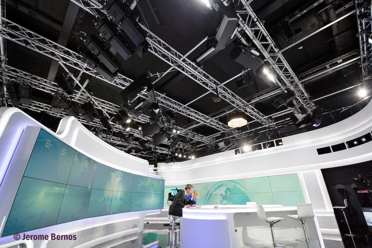 Milos plays key support role in Paris project - LSi Online
