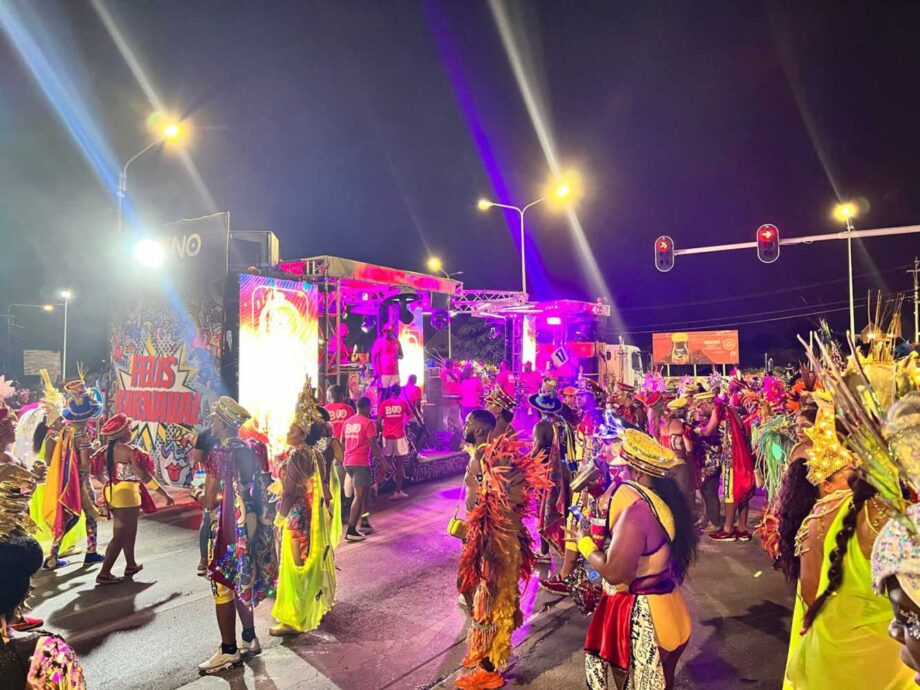 Chauvet Celebrates Colour At Curaçao Carnival Lsi Online 