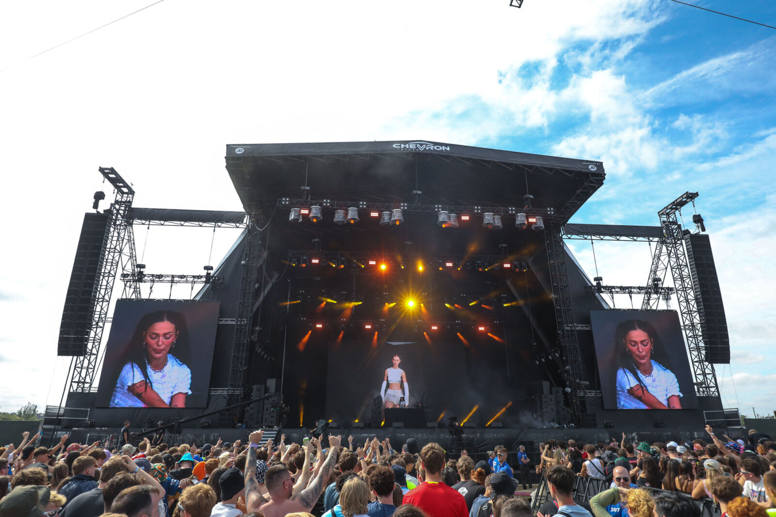 Reading and Leeds festivals go Stellar - LSi Online